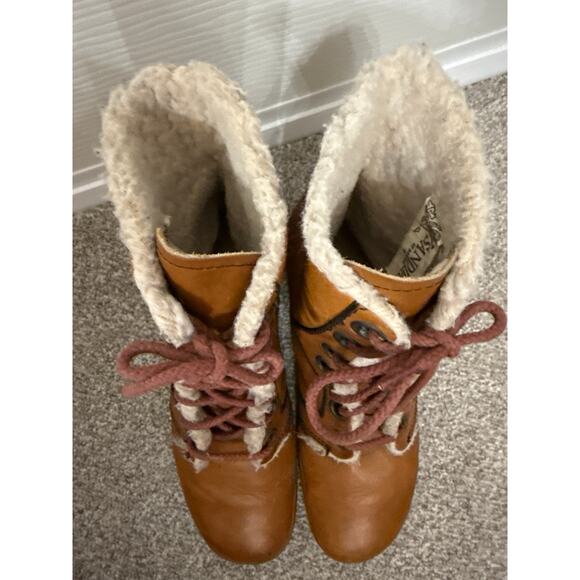 Vintage Women’s Sandler of Boston Leather Shearling Combat Boots, 10M - Picture 7 of 12